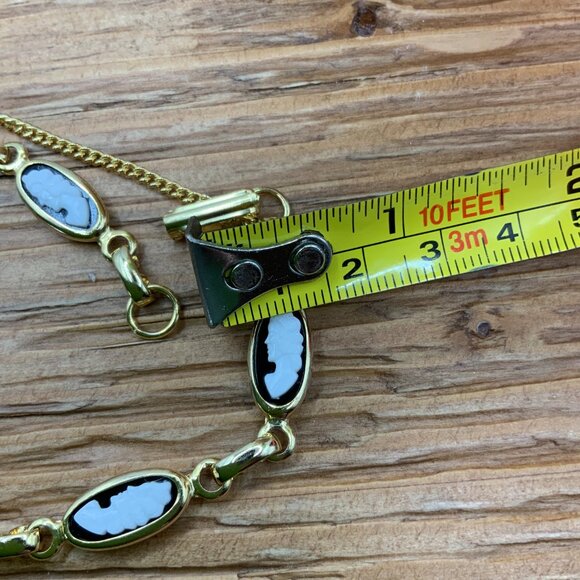 Cameo Black White Gold Tone Faceted Lady Facing Left Bracelet - Picture 6 of 7